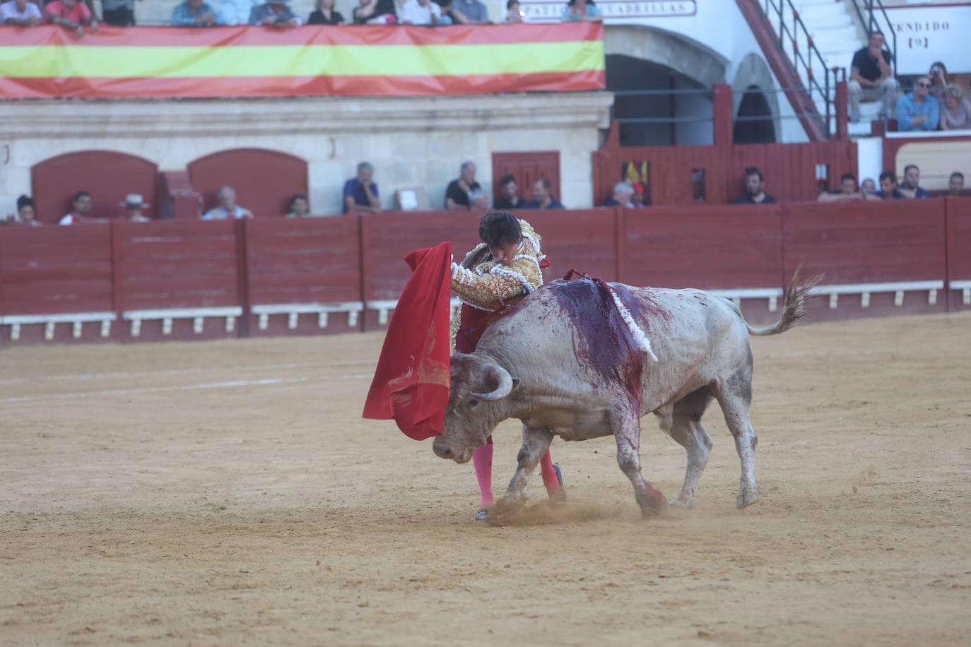 Fotos: Roca Rey sufre una cornada en la tarde de toros de El Puerto