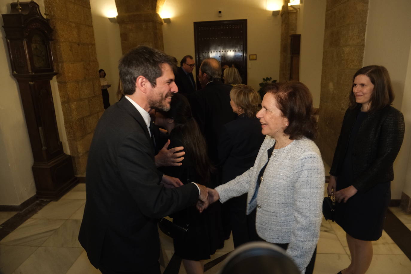 Fotos: Recepción de Ernest Urtasun a los galardonados con las Medallas al Mérito de Bellas Artes 2022