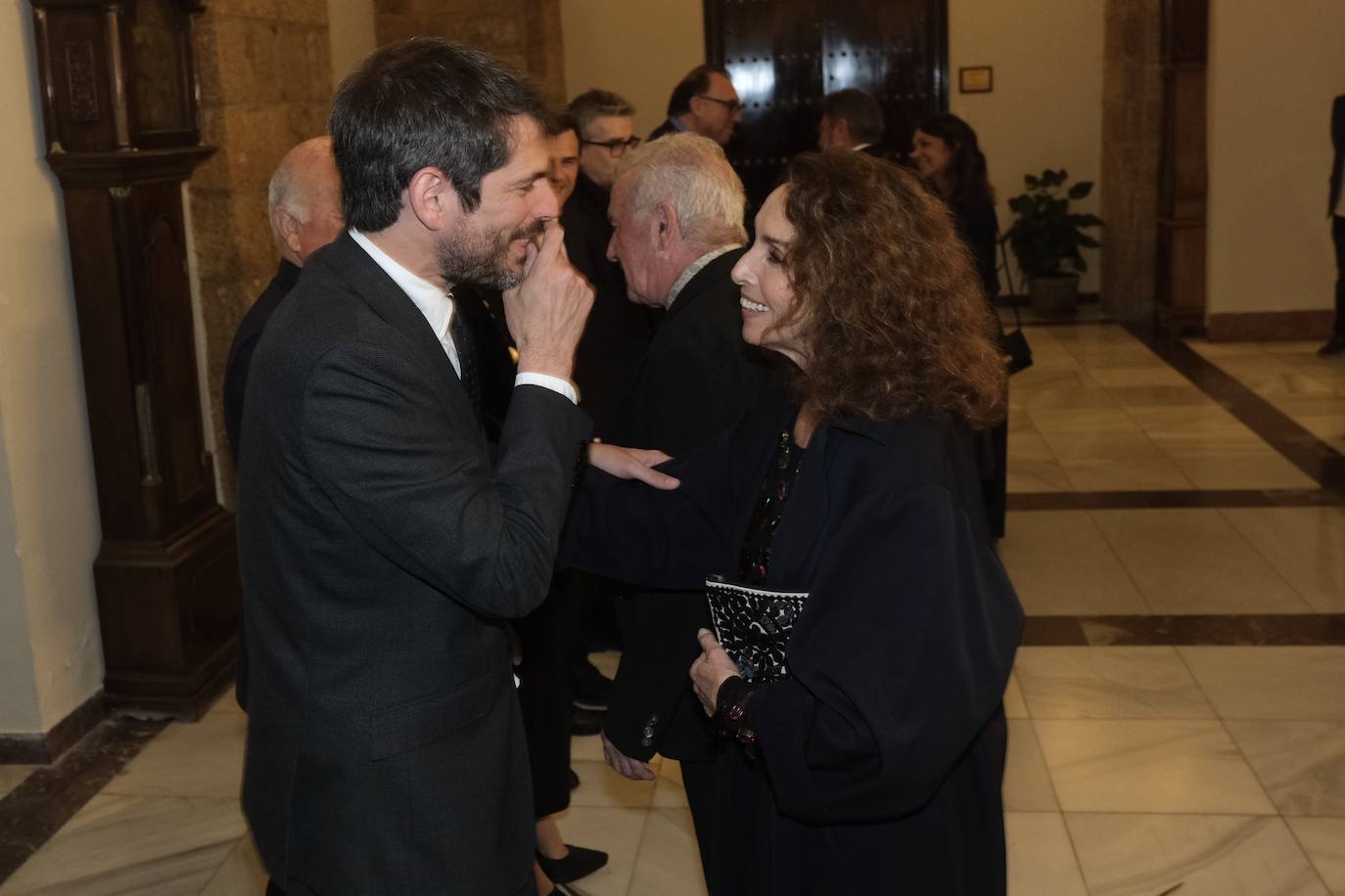 Fotos: Recepción de Ernest Urtasun a los galardonados con las Medallas al Mérito de Bellas Artes 2022