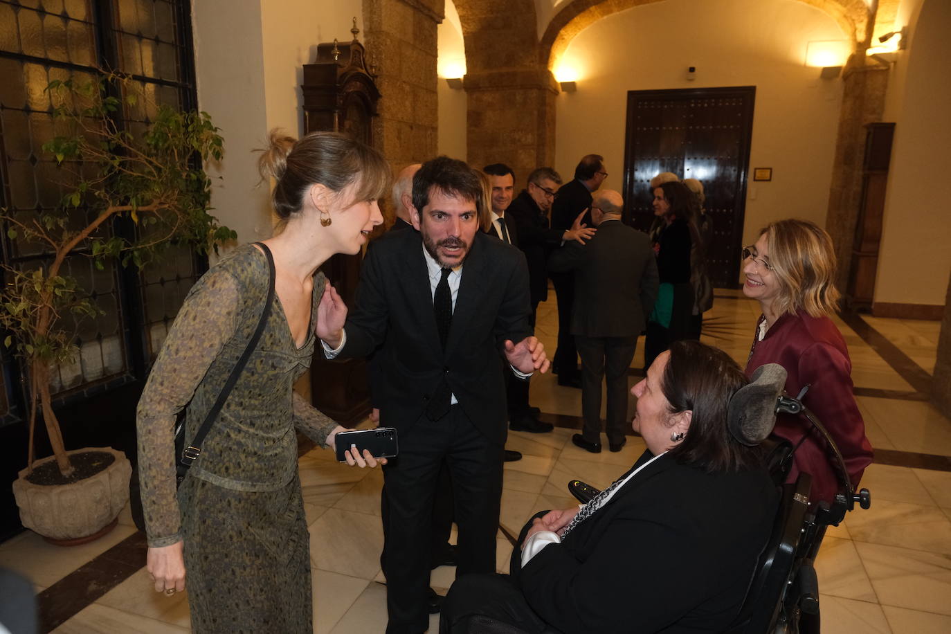 Fotos: Recepción de Ernest Urtasun a los galardonados con las Medallas al Mérito de Bellas Artes 2022