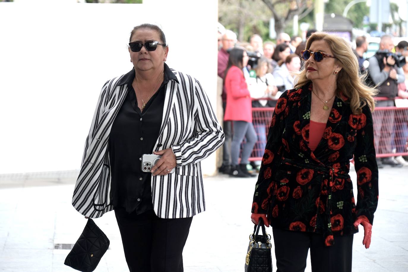 Fotos: Llegada de los invitados al Palacio de Congresos