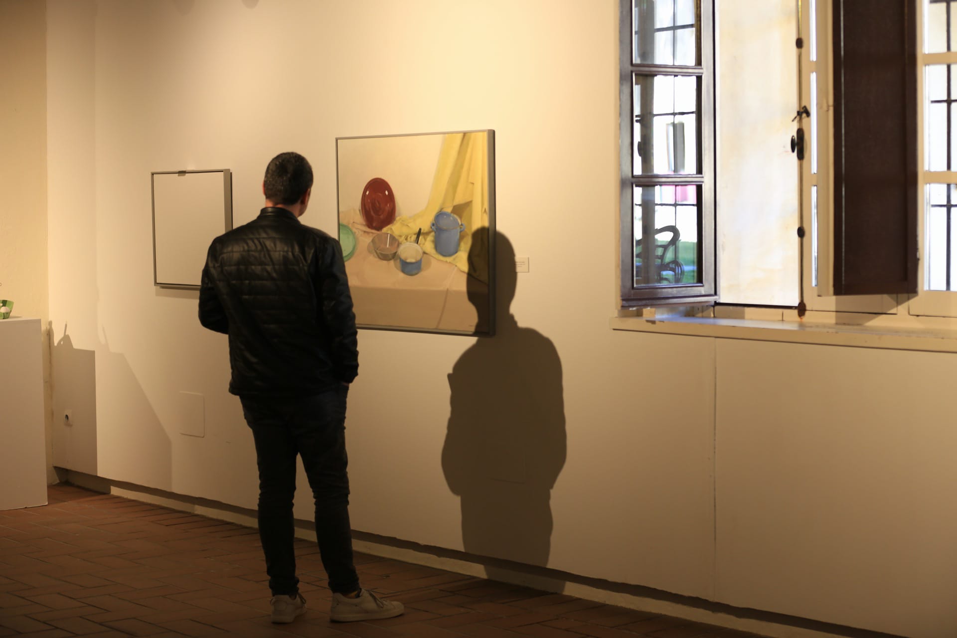 Fernando Devesa inaugura su exposición &#039;La verdad sea pintada&#039;