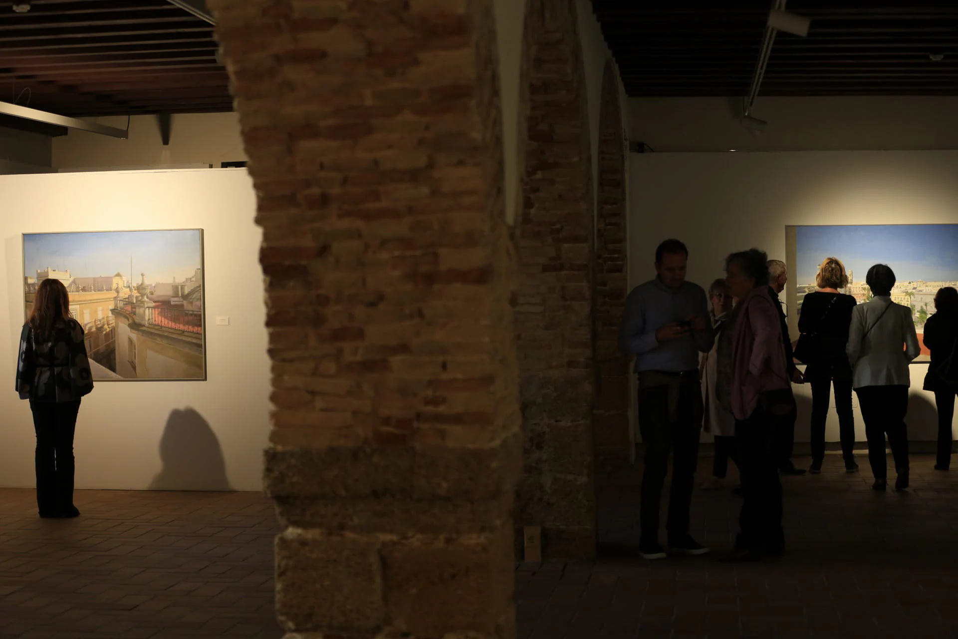 Fernando Devesa inaugura su exposición &#039;La verdad sea pintada&#039;