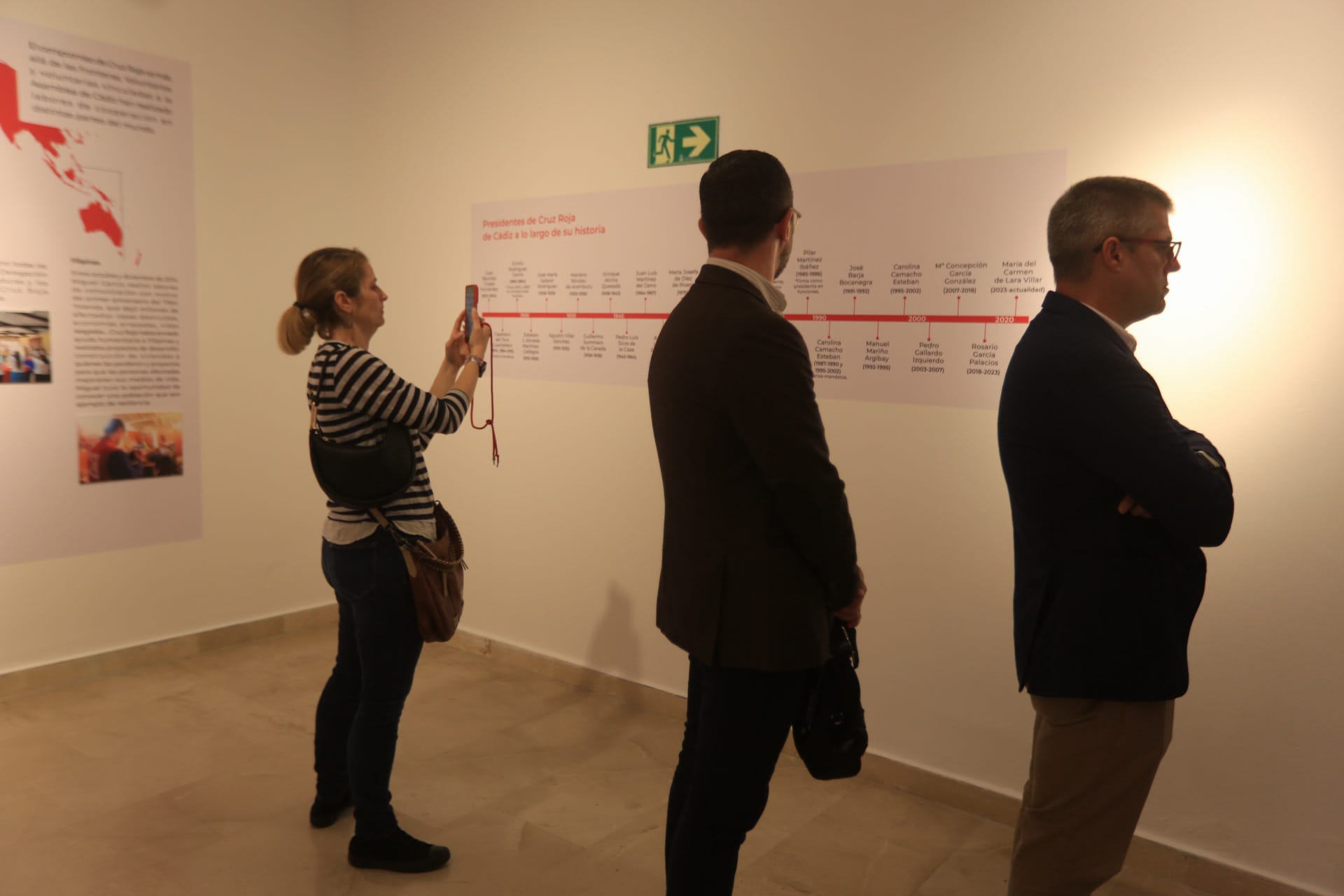 Fotos: Exposición sobre objetos emblemáticos de la Cruz Roja por sus 150 años en la Fundación Cajasol