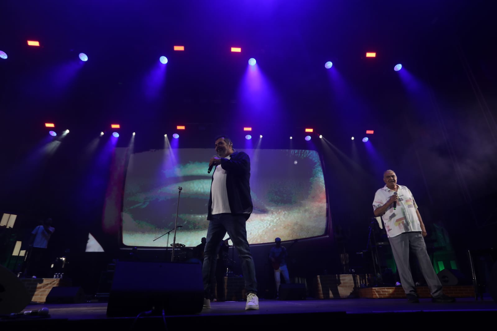 Fotos: Los grandes éxitos de Los Chichos triunfan en Concert Music Festival