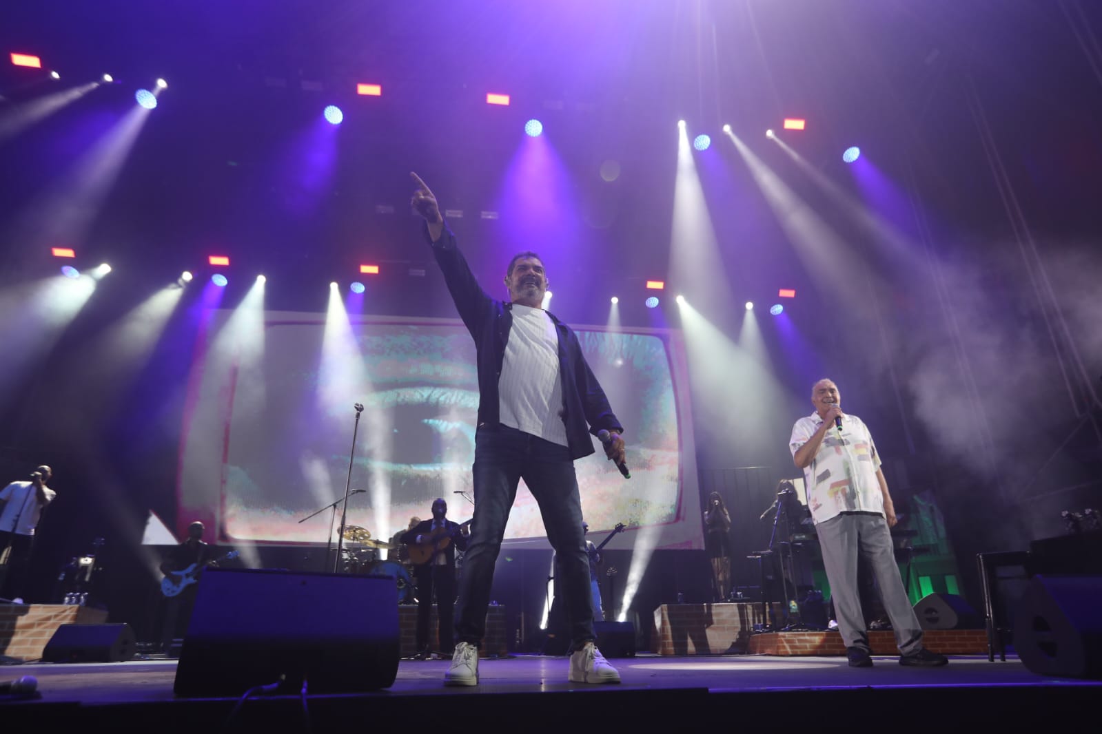 Fotos: Los grandes éxitos de Los Chichos triunfan en Concert Music Festival