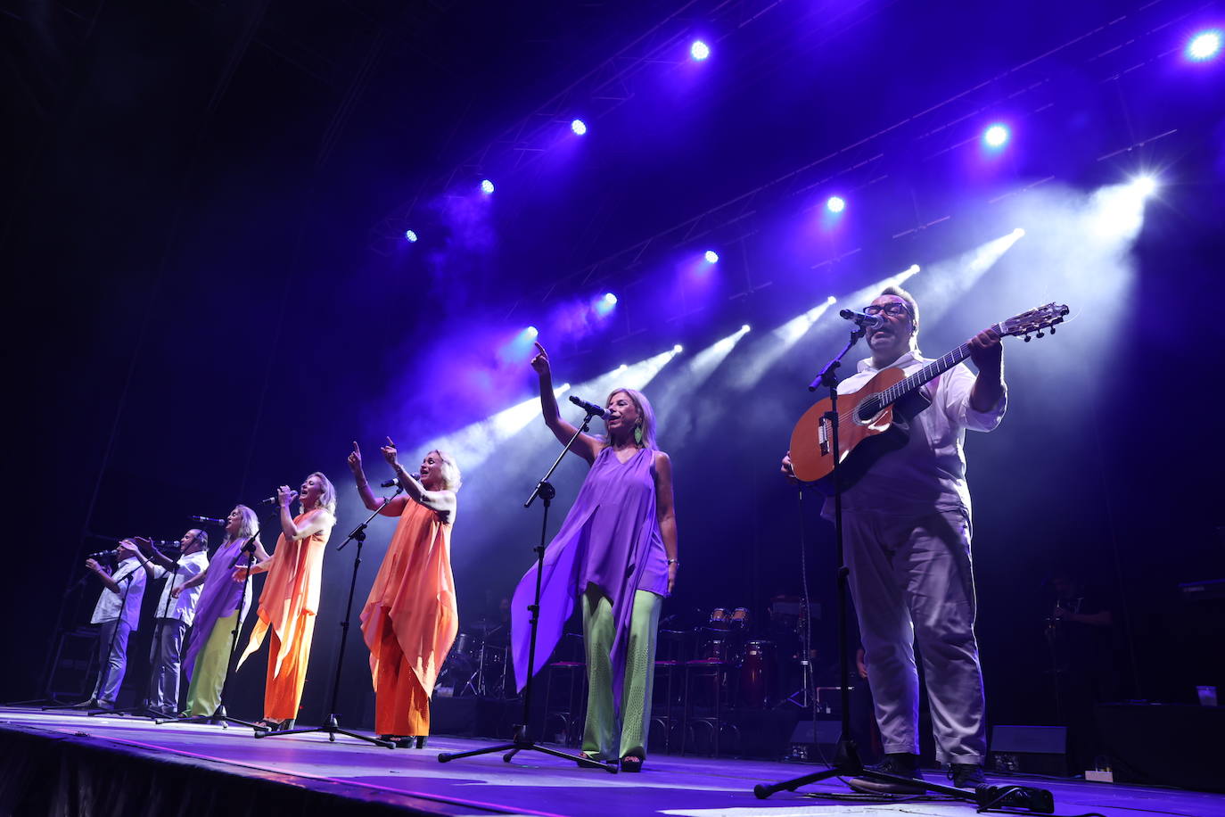 Fotos: Siempre Así ofrece sus canciones más emblemáticas en El Puerto