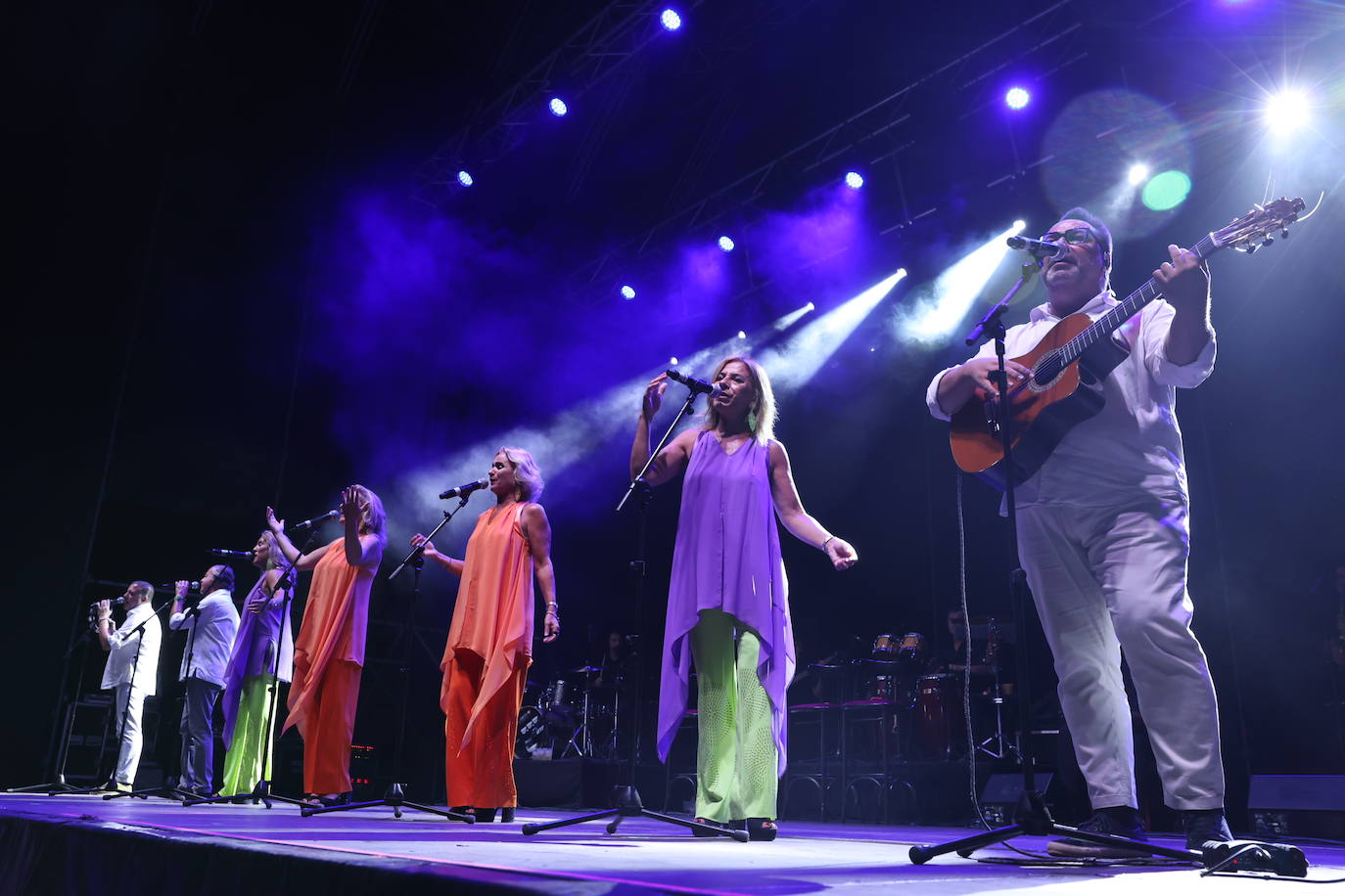 Fotos: Siempre Así ofrece sus canciones más emblemáticas en El Puerto