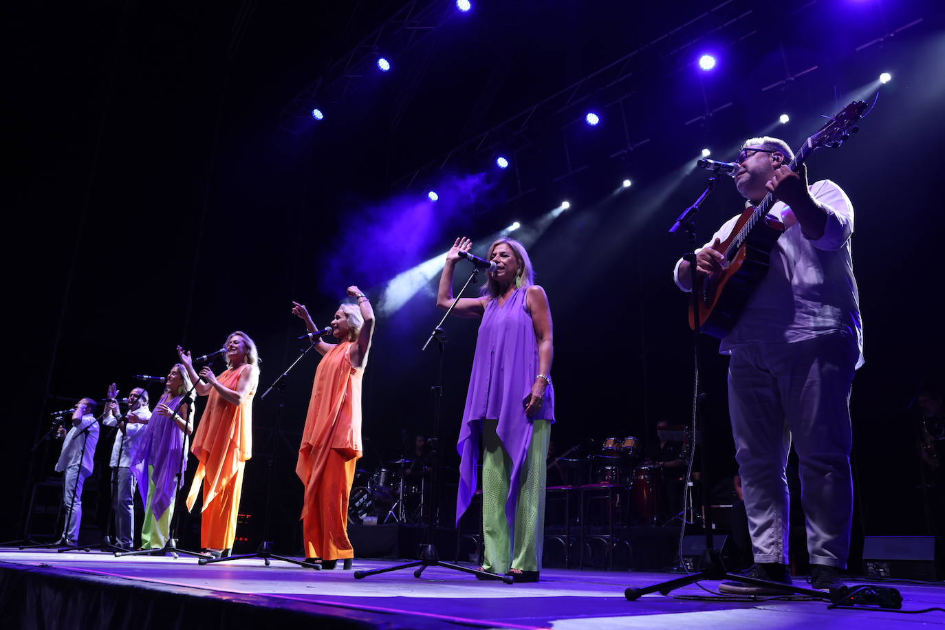 Fotos: Siempre Así ofrece sus canciones más emblemáticas en El Puerto