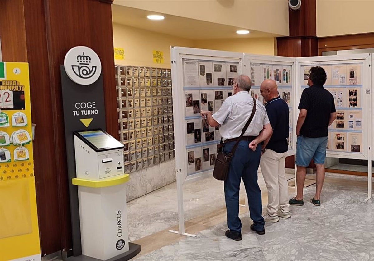 Correos celebra el 40 aniversario de la Sociedad Filatélica Gaditana con una exposición especial