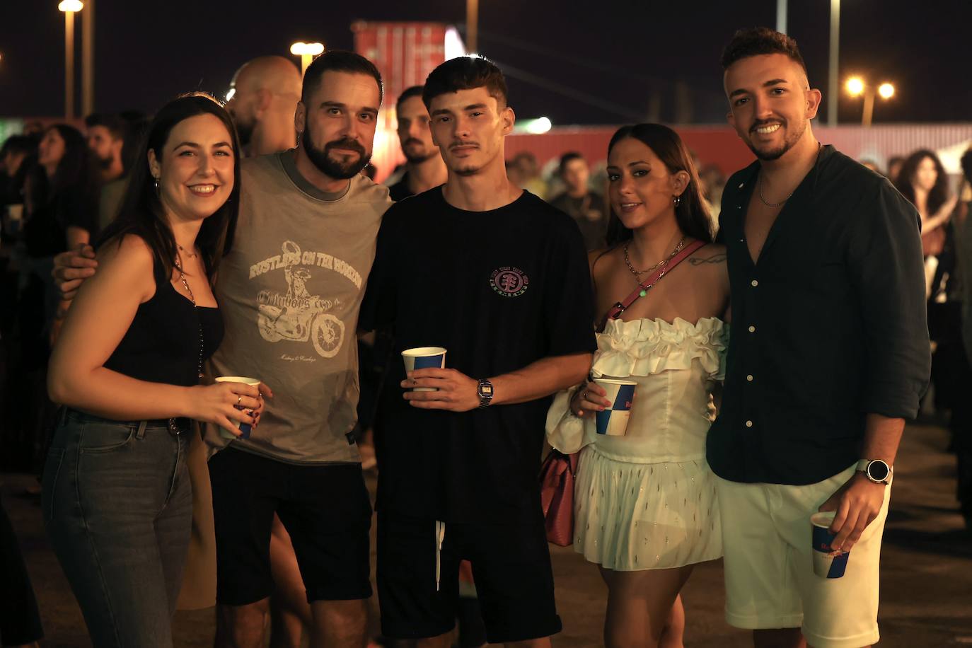 Fotos: La Plazuela, Antílopez y Tomasito ponen el colofón al verano en el muelle de Cádiz