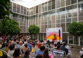 El festival Verso Libre conquista Cádiz y reúne a más de 1.500 personas en su primera edición