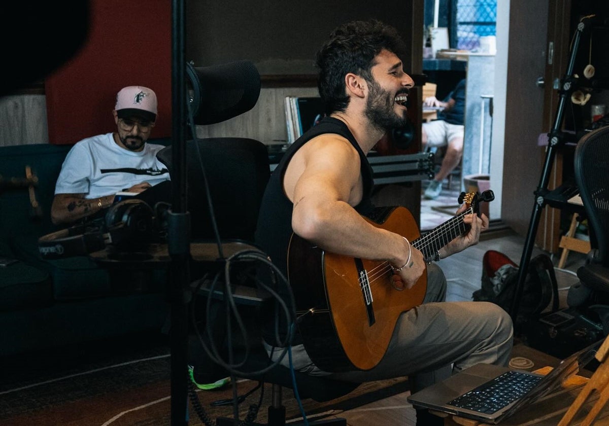 Antoñito Molina presenta un avance de su nueva canción: 'Me subo por las paredes'