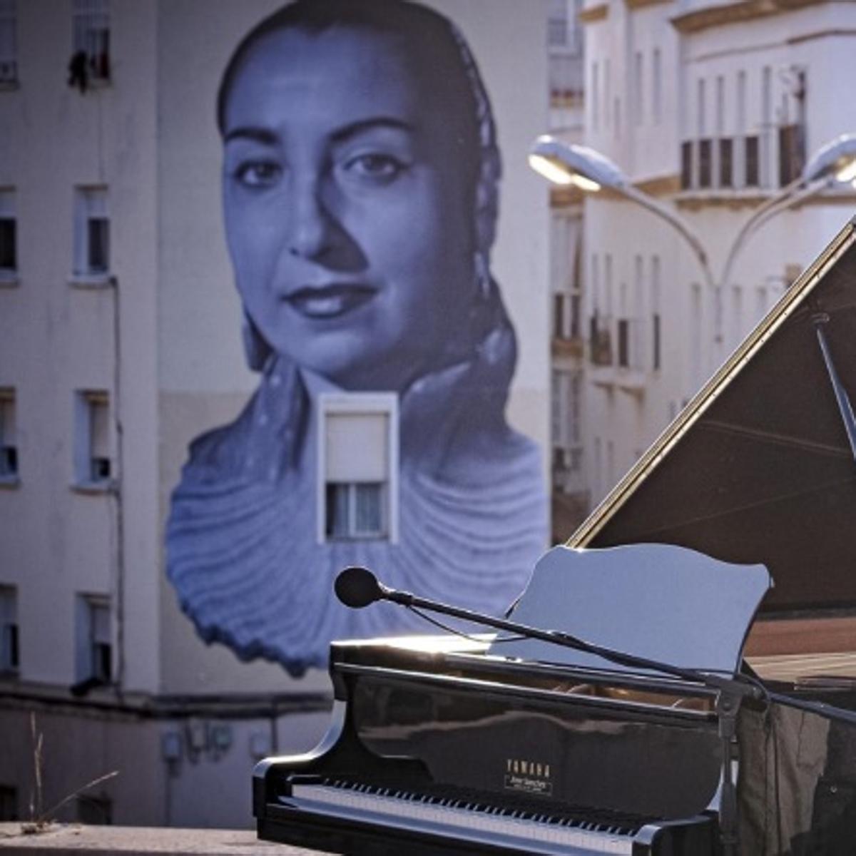 Cádiz rinde homenaje a su gran 'Perla' con mucho arte: ni Jorge Drexler se lo quiso perder
