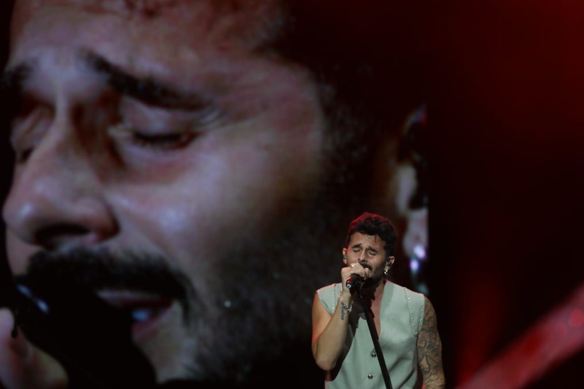 Fotos: Antoñito Molina, profeta en su Cádiz, conquista almas con un gran concierto