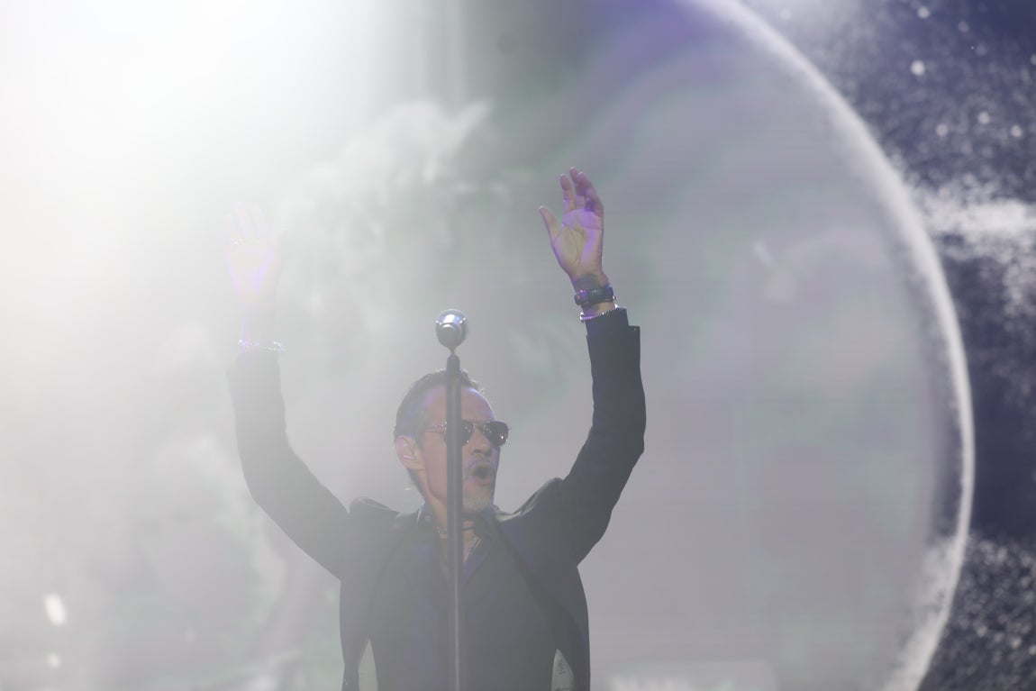 Marc Anthony sigue la estela de JLo en Cádiz