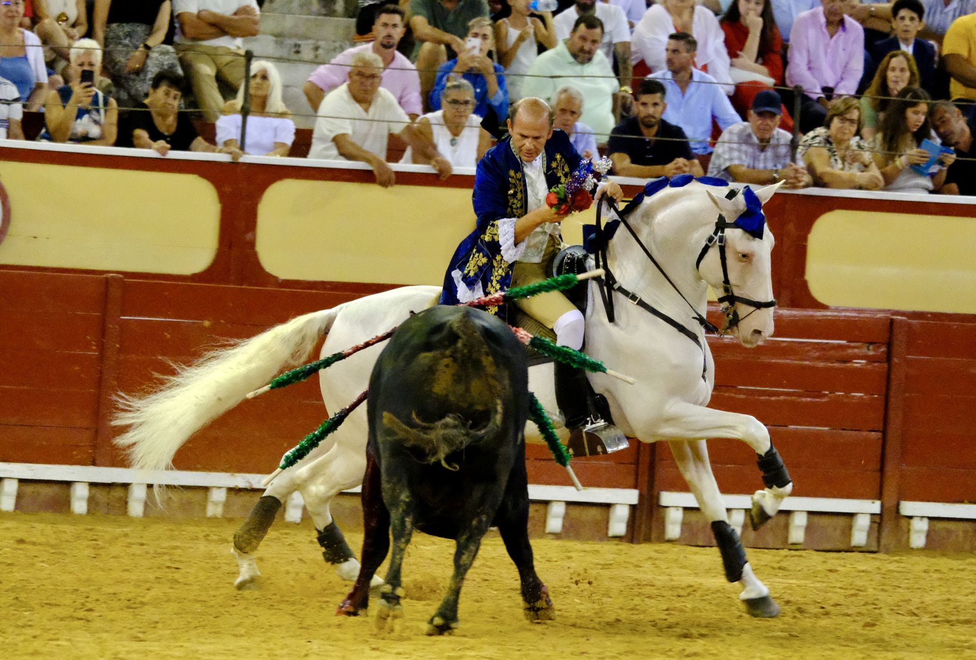 Fotos: Rui Fernandes y Diego Ventura salen a hombros en la nocturna de rejones de El Puerto