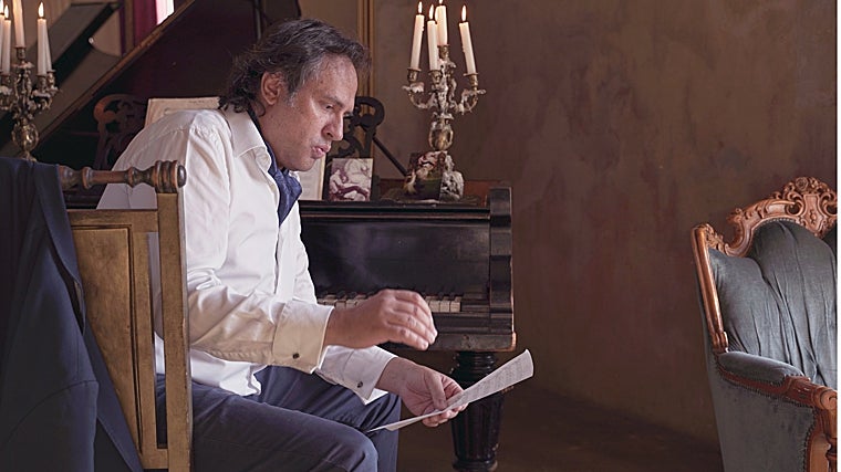 Manolo Carrasco: «Cada vez que entro en Cádiz me emociono; todo me recuerda a mi padre»