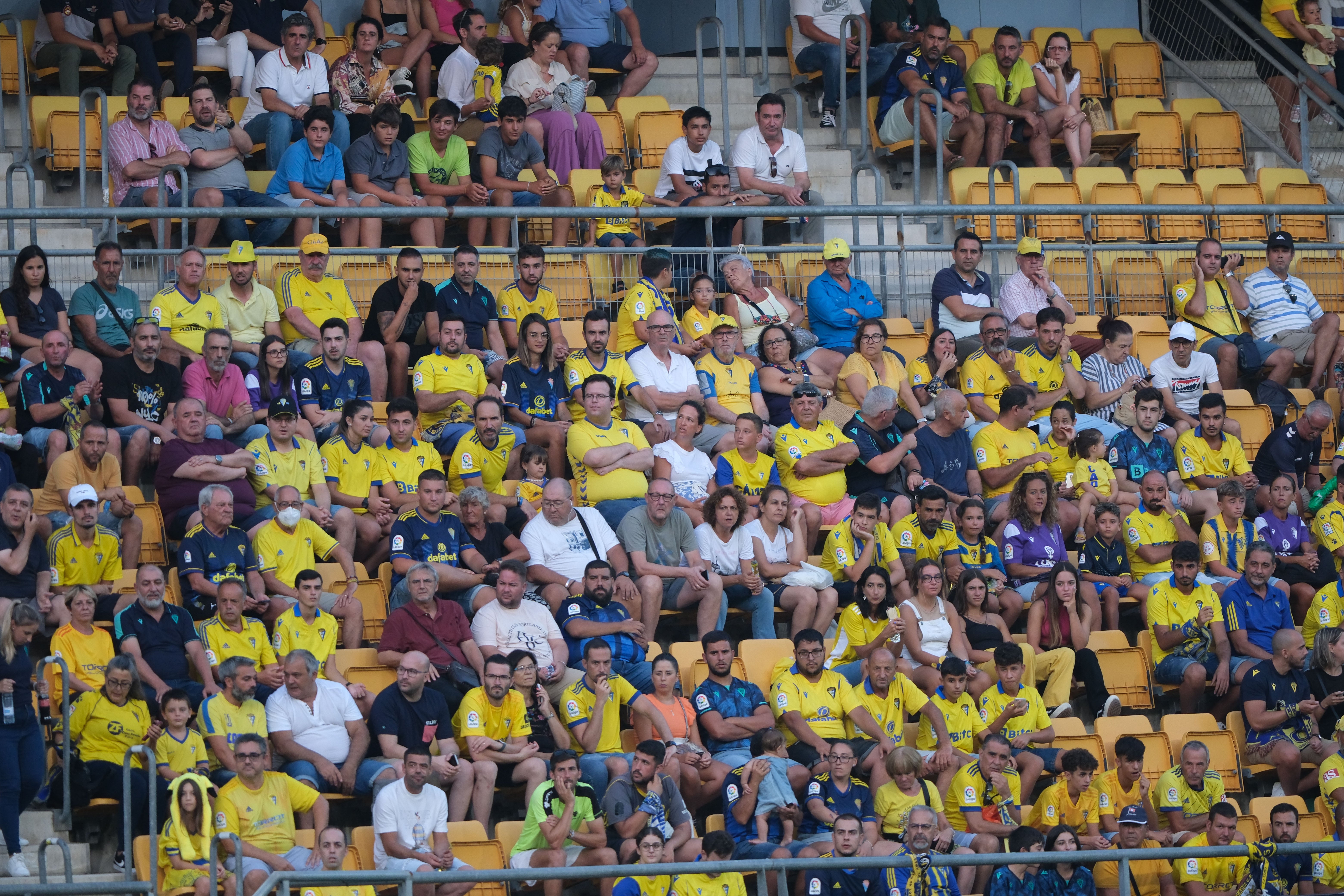 ¿Has estado en el Trofeo Carranza? Búscate en las gradas