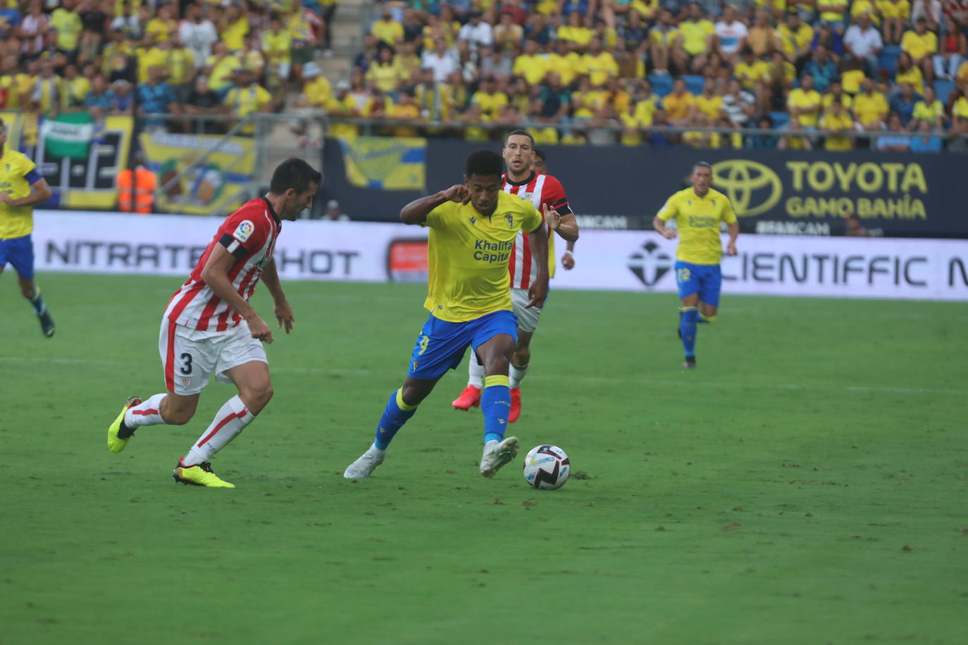 Las imágenes del partido Cádiz CF-Athletic de Bilbao en Carranza