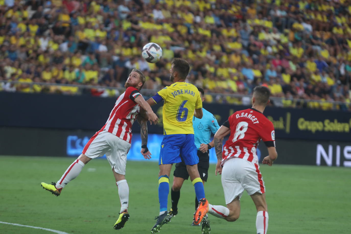 Las imágenes del partido Cádiz CF-Athletic de Bilbao en Carranza