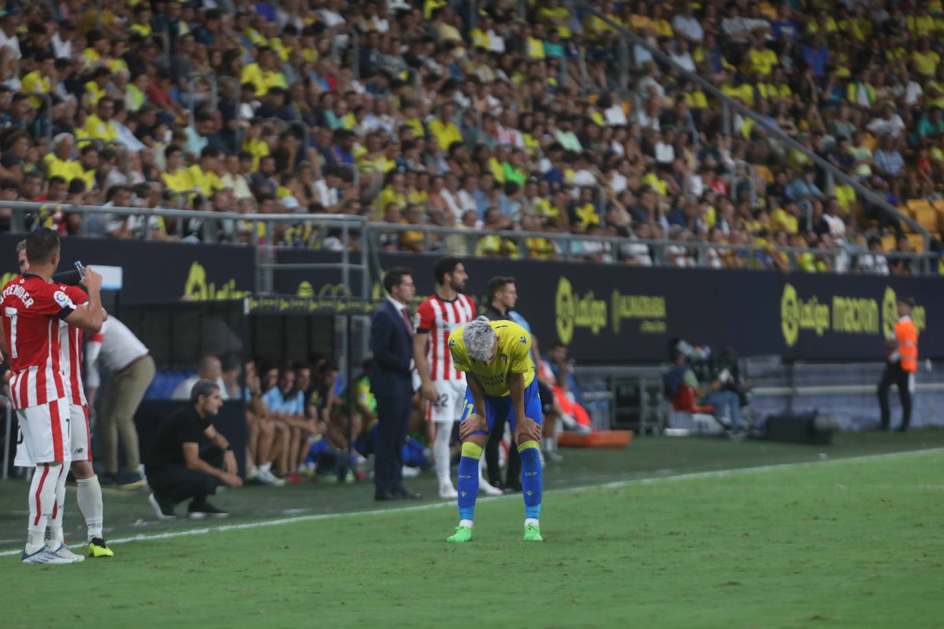 Las imágenes del partido Cádiz CF-Athletic de Bilbao en Carranza