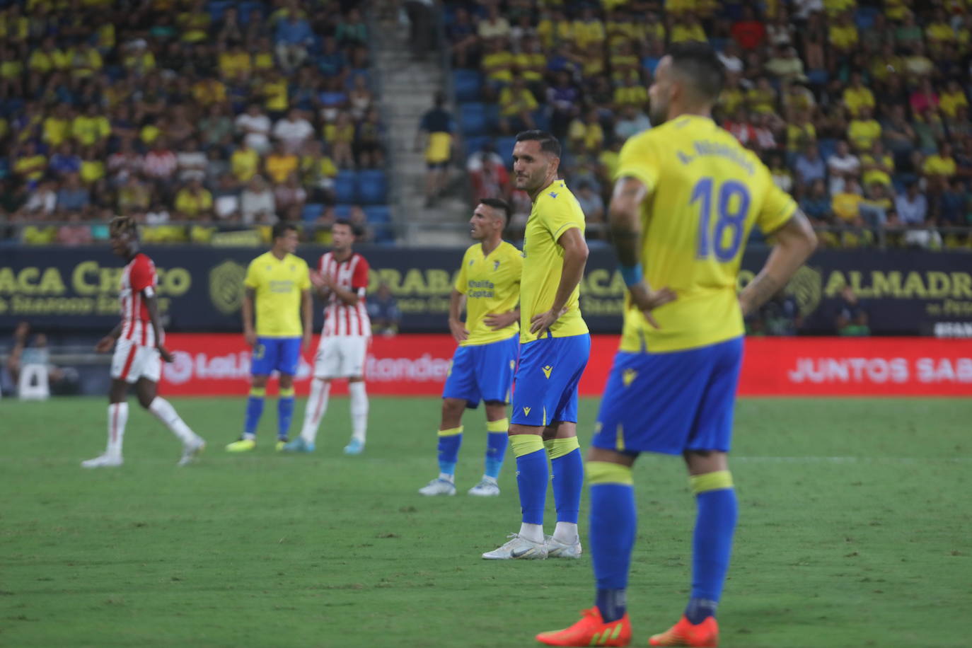 Las imágenes del partido Cádiz CF-Athletic de Bilbao en Carranza