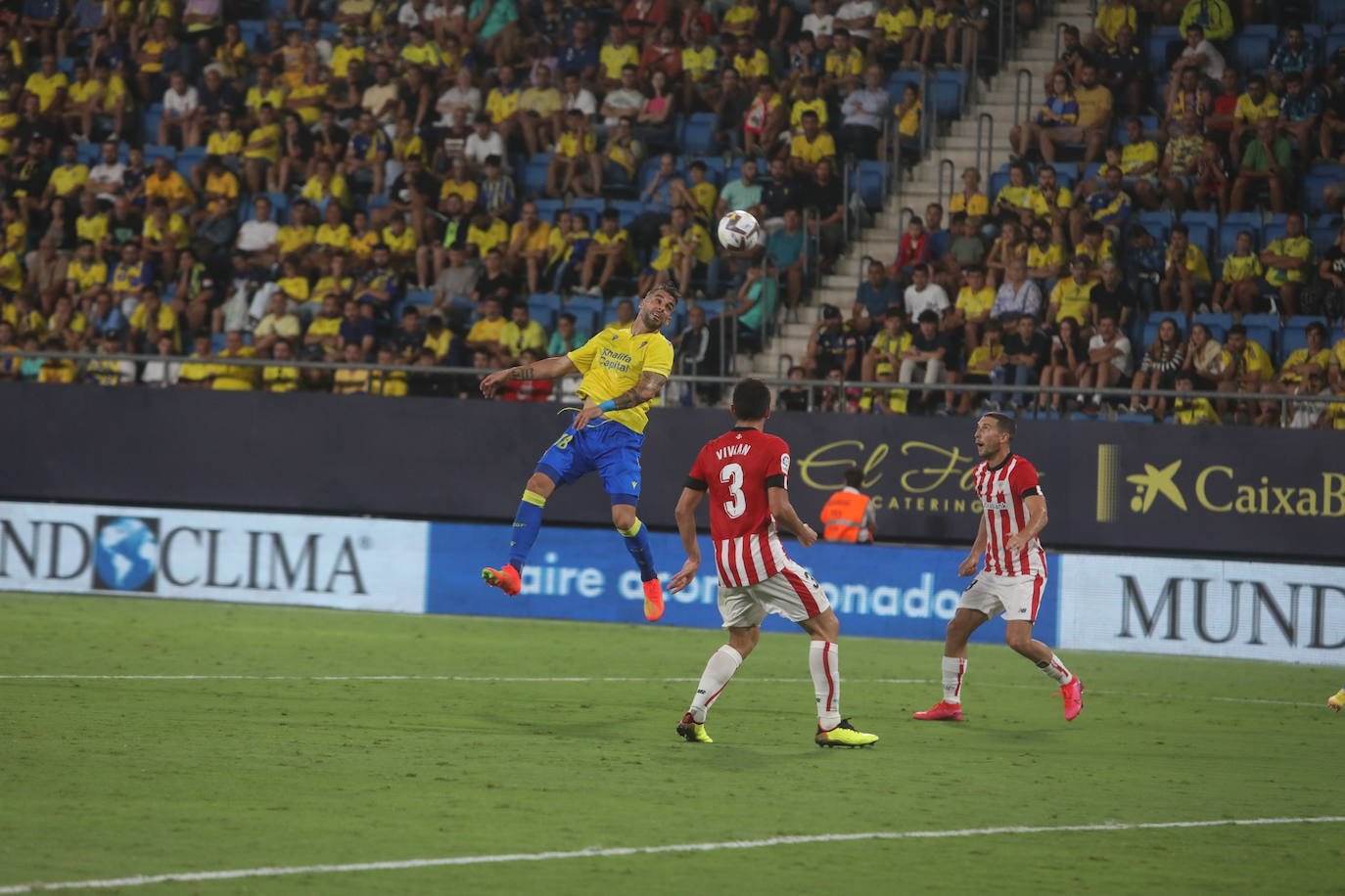 Las imágenes del partido Cádiz CF-Athletic de Bilbao en Carranza