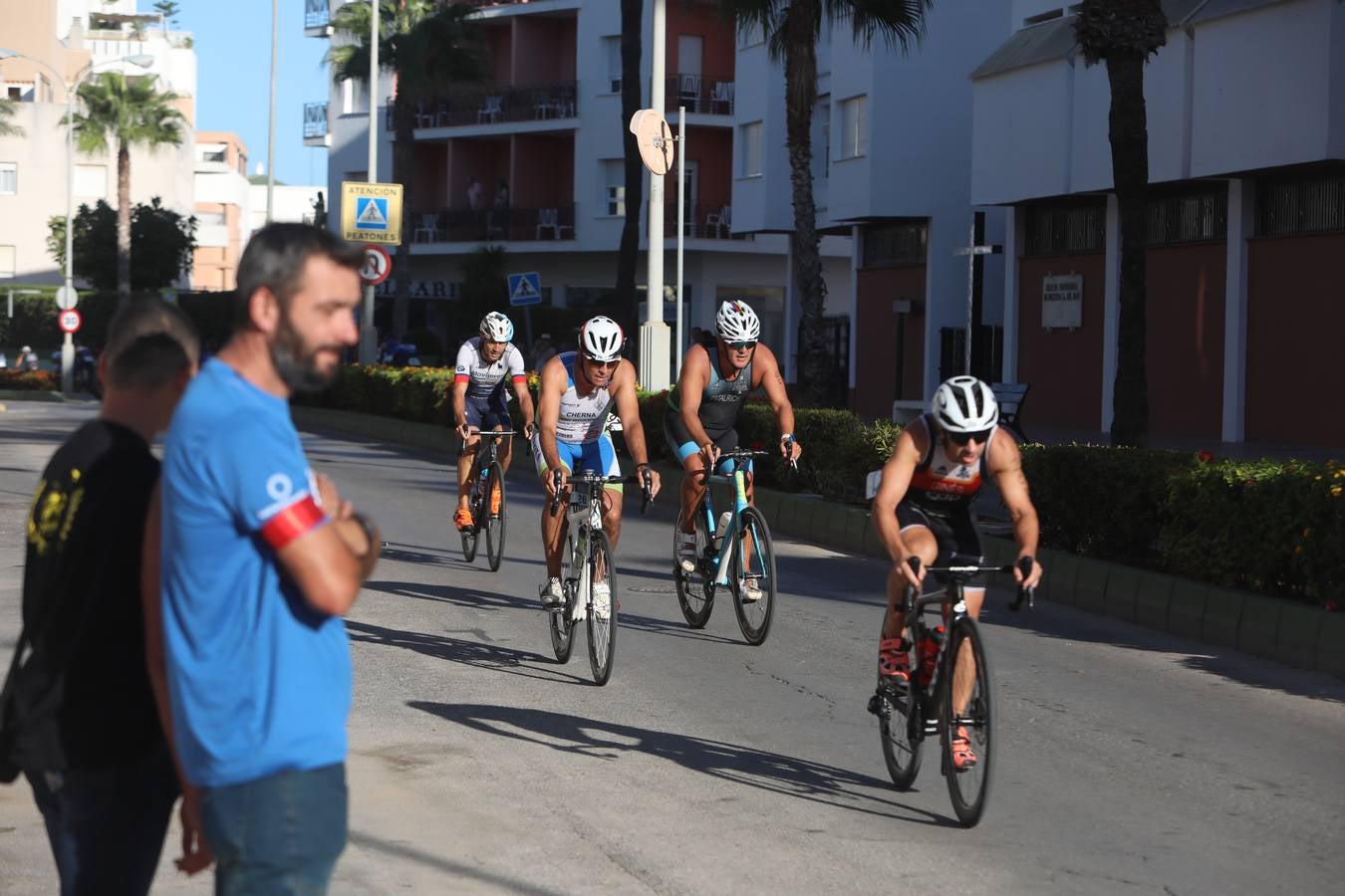 Búscate en el XXV Triatlón Villa de Rota 2022