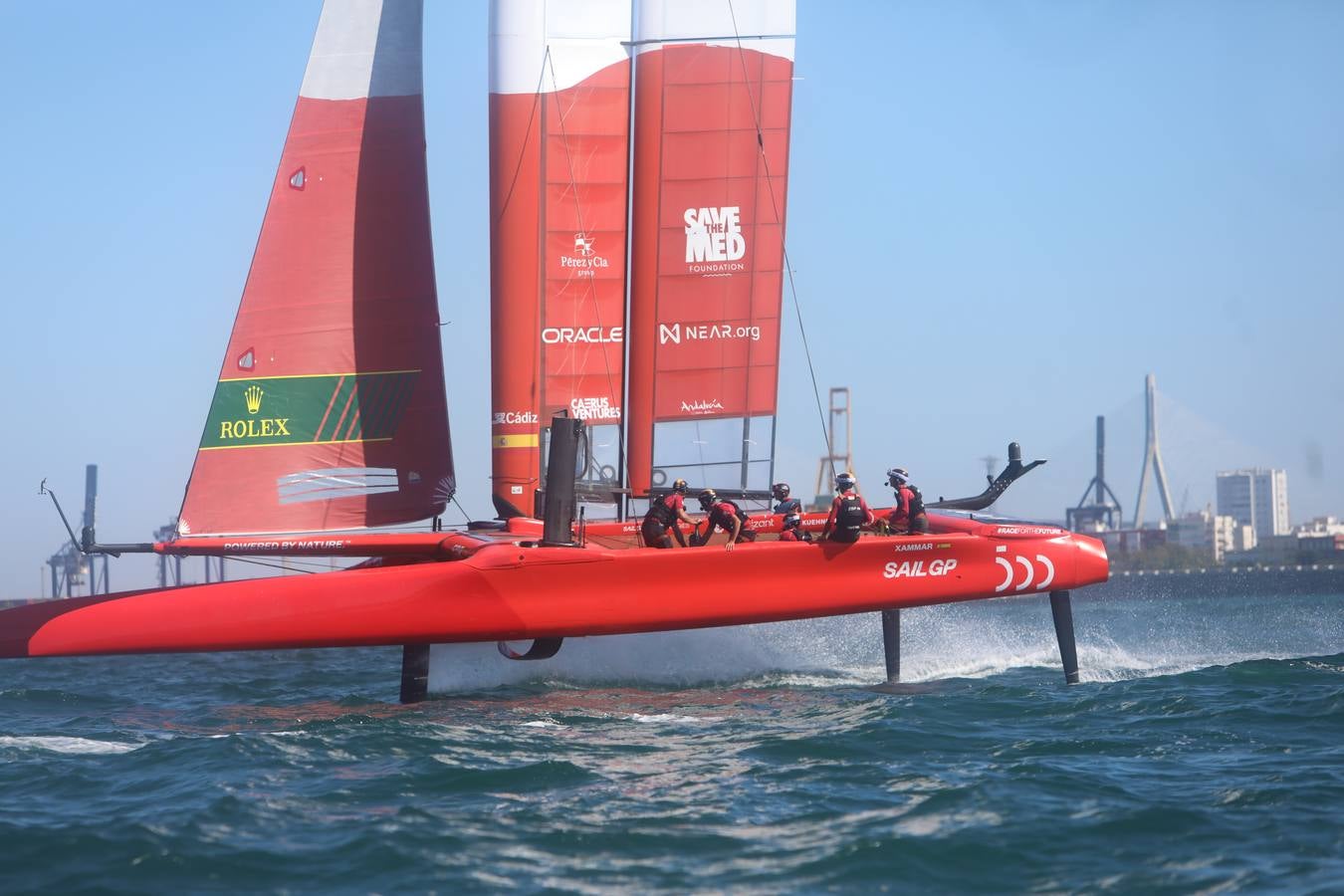 Disfruta de las mejores imágenes del primer día de SailGP en Cádiz