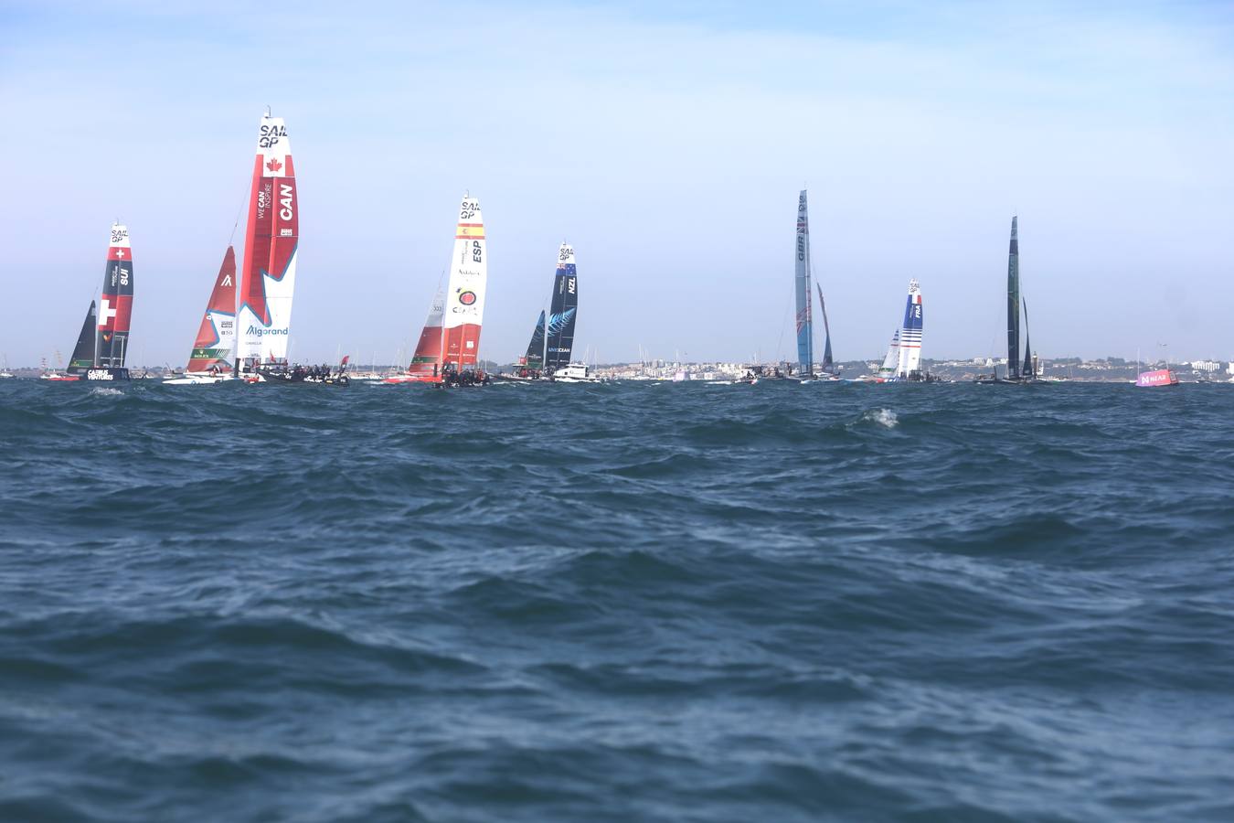 Disfruta de las mejores imágenes del primer día de SailGP en Cádiz