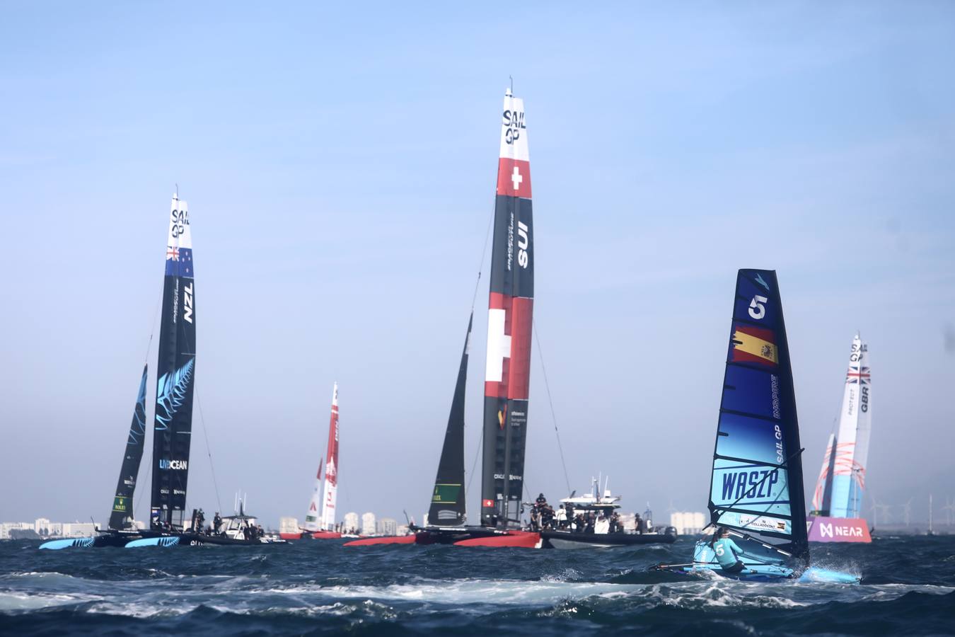 Disfruta de las mejores imágenes del primer día de SailGP en Cádiz