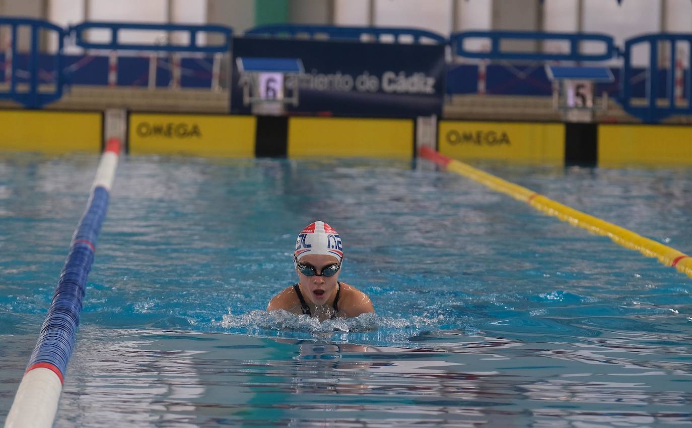 Fotos: Ambiente de gala en el campeonato andaluz de natación que se celebra en Cádiz