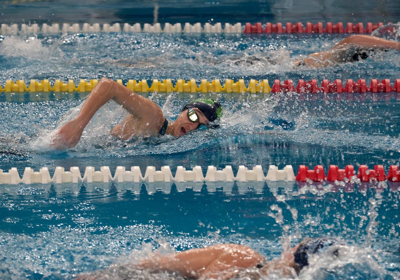 Fotos: Ambiente de gala en el campeonato andaluz de natación que se celebra en Cádiz