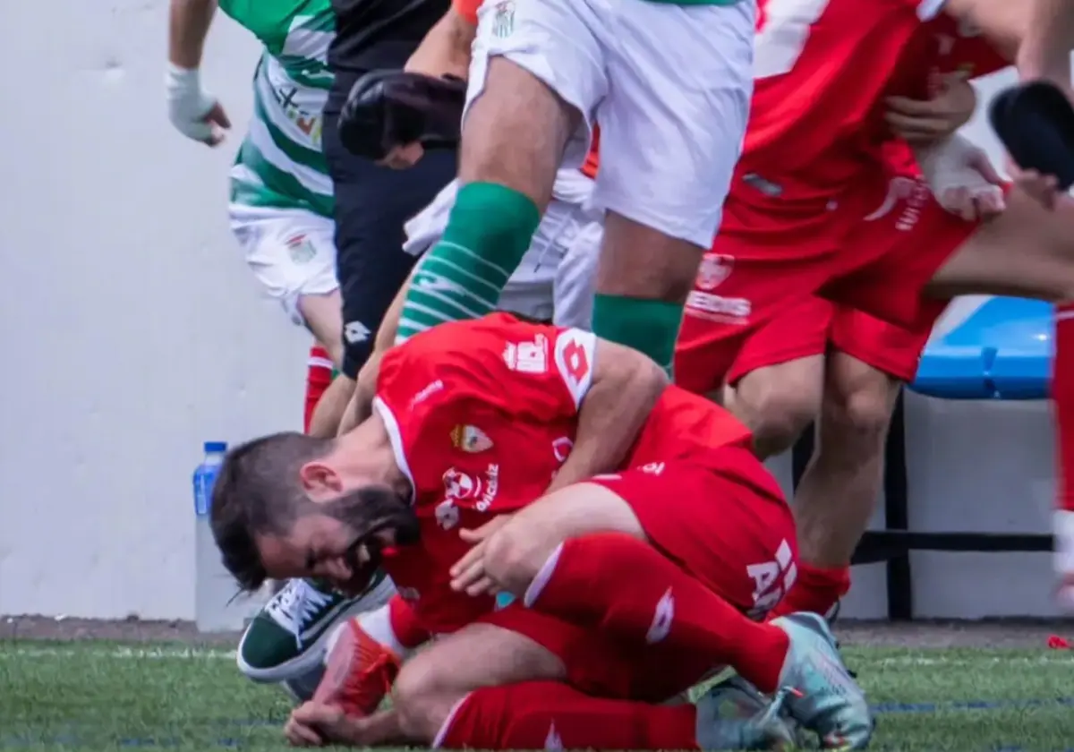 Imagen de la brutal agresión de Rafa Repiso a Joselito Zambrano.