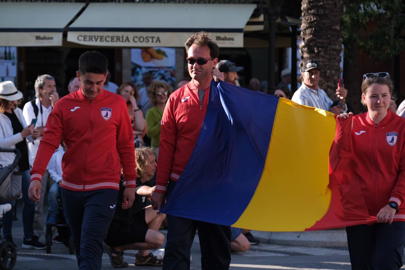 Fotos: Desfile de banderas del Campeonato de Europa de ILCA 4