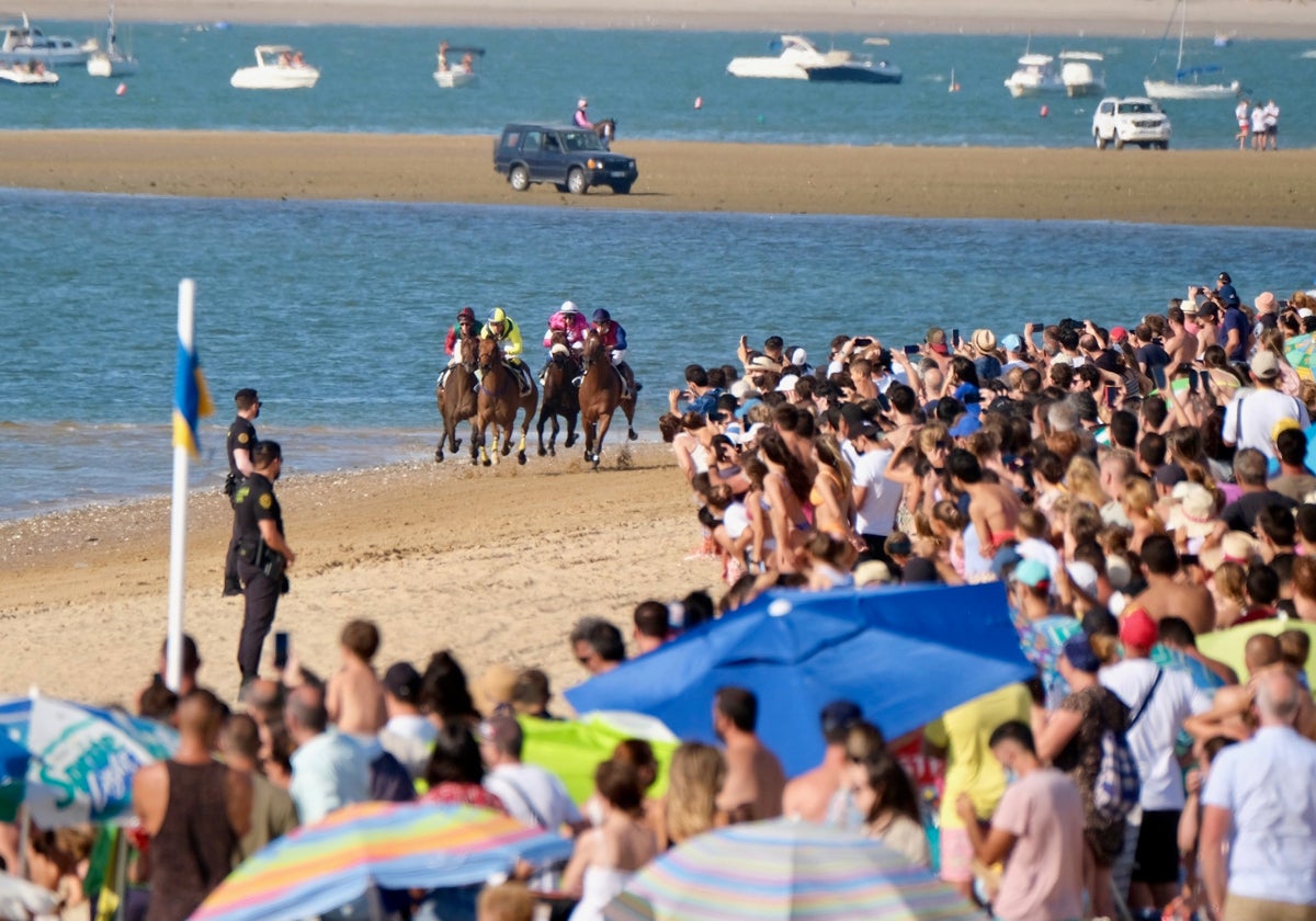 La playa de Las Piletas se prepara este segundo ciclo.