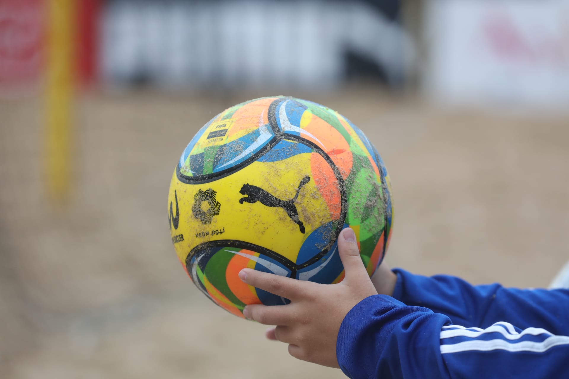 Fotos: La selección española de fútbol playa juega en la playa de la Victoria