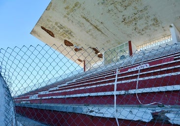 Adiós a la cubierta del Estadio José del Cuvillo tras más de 50 años