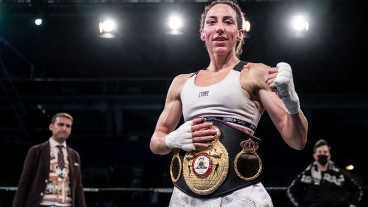 Jennifer Miranda hace historia en el boxeo nacional