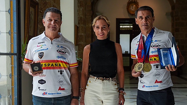 Sherrypol muestra en Diputación las seis medallas logradas en los Juegos Mundiales de Policías y Bomberos