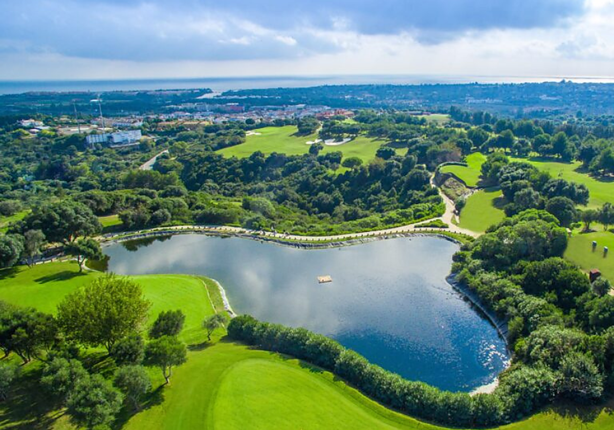 Panorámica del club público de Sotogrande.