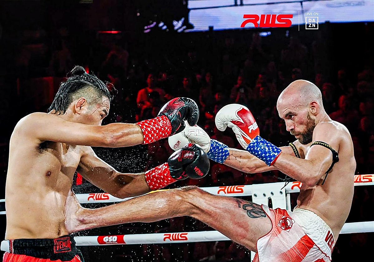 Carlos Coello, en uno de sus meritorios combates.