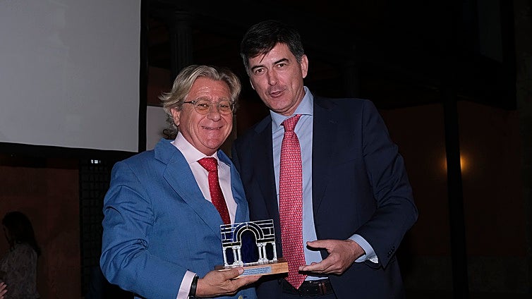 La empresa gaditana Grupo Torrent recibe uno de los Premios Familia-Empresa de San Telmo Business School