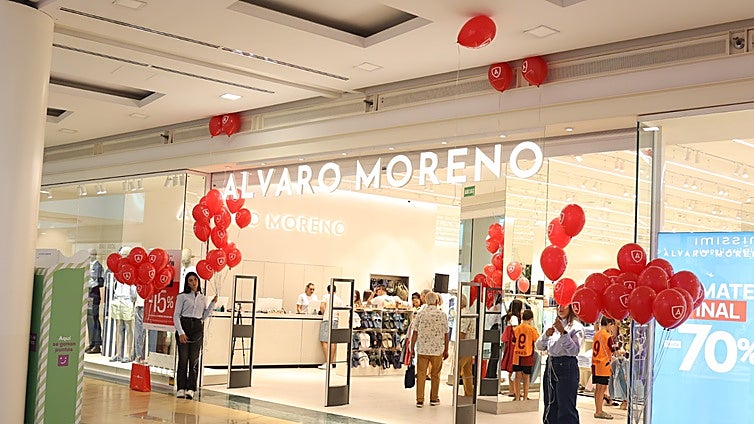 Álvaro Moreno inaugura su tienda más grande de Cádiz en Puerta Europa, su primera en el Campo de Gibraltar