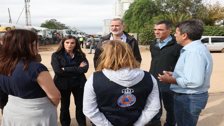 Pedro Sánchez se encuentra en el Cecopi tras ser evacuado de Paiporta por los altercados