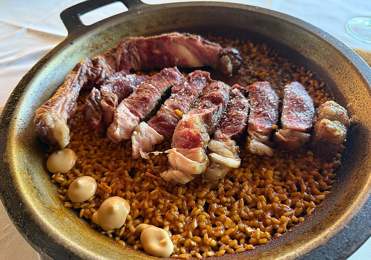 Lomo de vaca retinta y arroz socarrat del restaurante El Duque