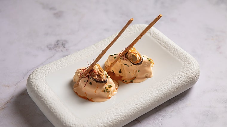 Ensaladilla de mejillones en La Merina Brasa Autóctona (Cádiz)