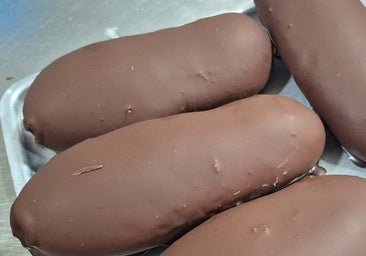 Los 'santacaos' de Santa Ana: el dulce más goloso de Chiclana que revive al bollicao clásico