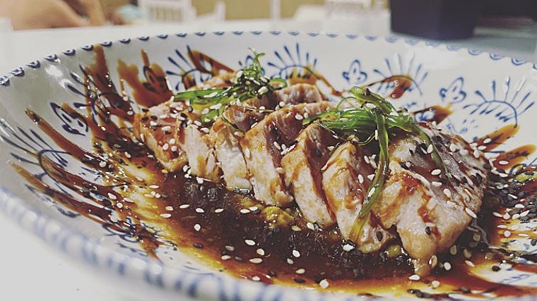 Tataki de atún en El Corral del Pacheco (Olvera)